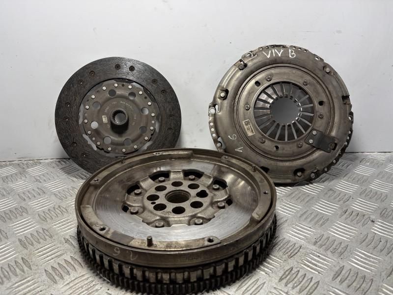 Kit complet ambreiaj volanta cu masa dubla Mercedes Vito W447 1.6 cdti