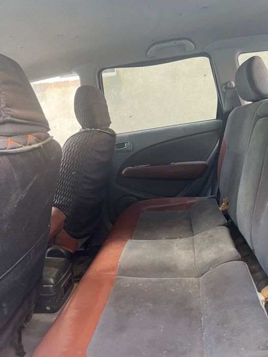 Митсубмтси айртрек