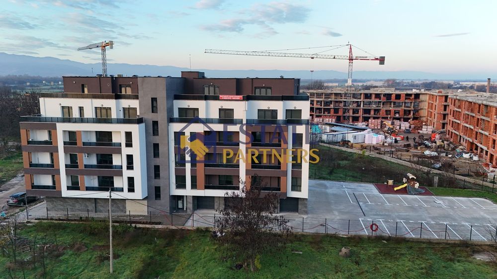 Продава се Двустаен апартамент в Пловдив, Марица Север - 83 кв.м за 769 €/кв.м - Снимка #11