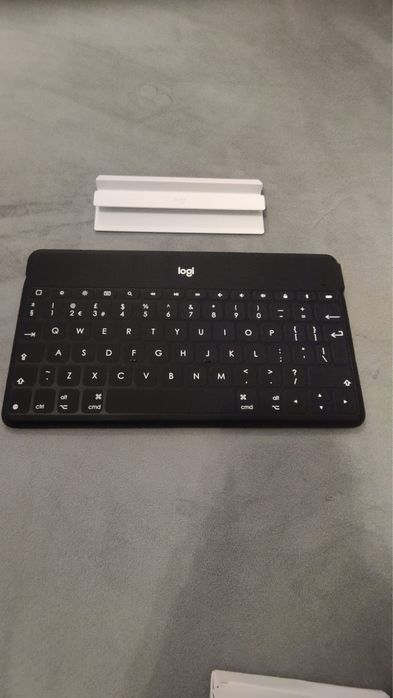 Tastatura  Feysy-to-go Bluetoorh pentru Iphone