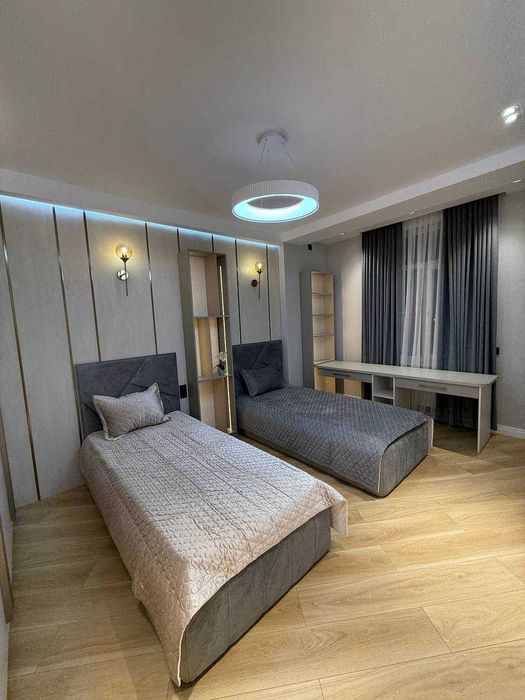 ЖК Parkent Plaza Авиатор 4-комн 13/15 90 м² 2 с/у евроремонт меб/тех