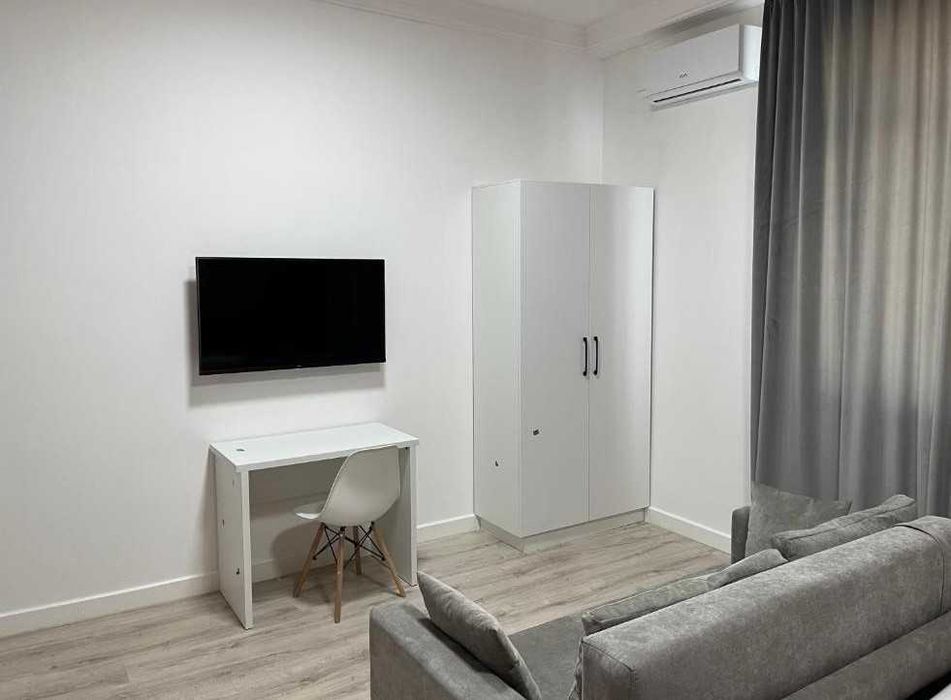 Посуточно квартира в Грин Плазе