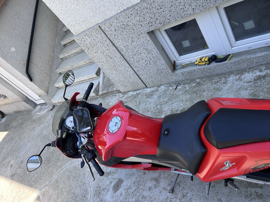 Derbi GPR 50 пистов мотор