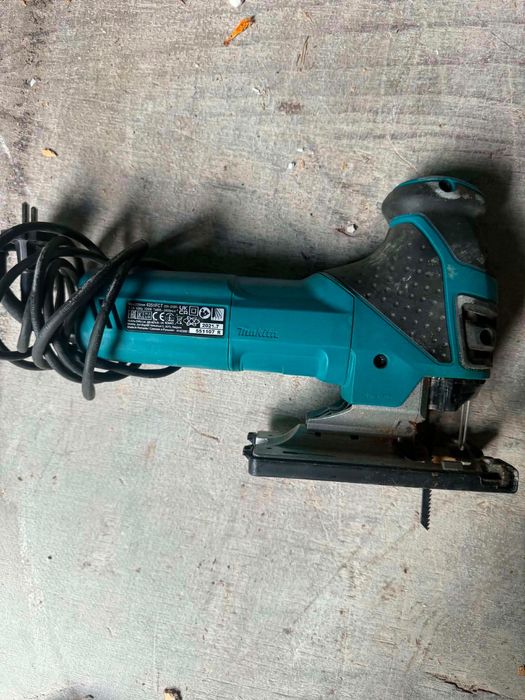 Makita 4351FCT професионален прободен трион