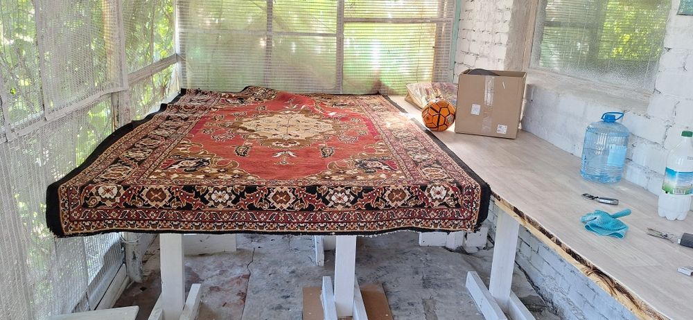 Продам ковёр в хорошем состоянии