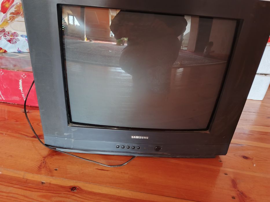 Телевизор 58 дм. Телевизор 58см.Цветной куп ишлатилмаган