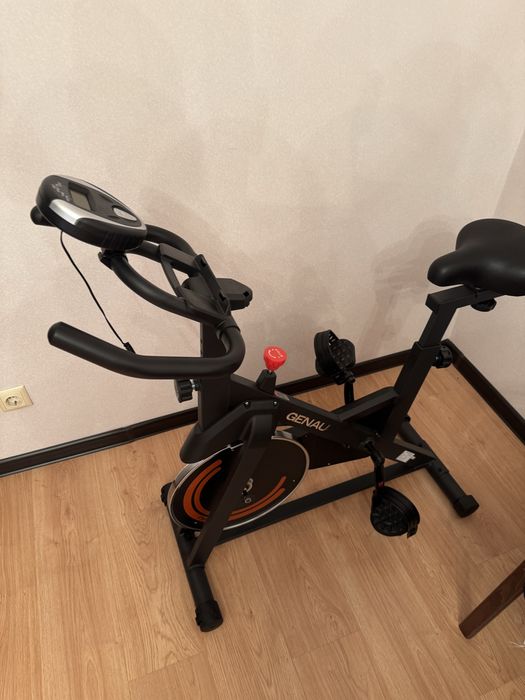 Велотренажер новый Genau