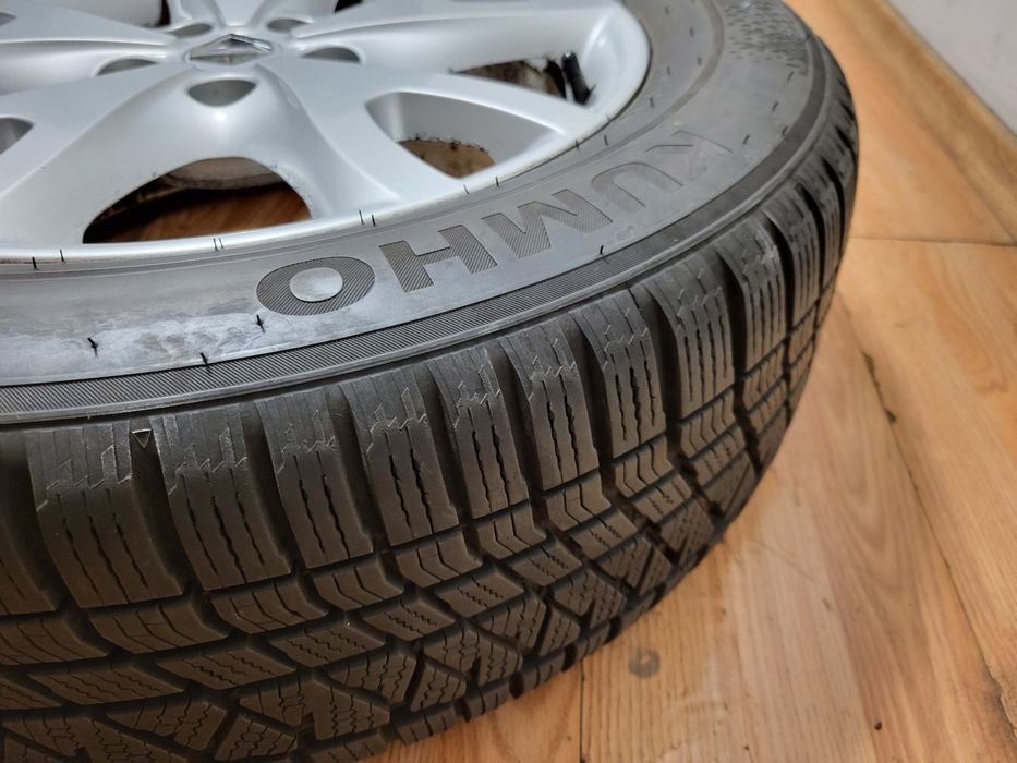 Джанти 17" 5×114,3 Renault с гуми 225/60/17 Kumho зимни