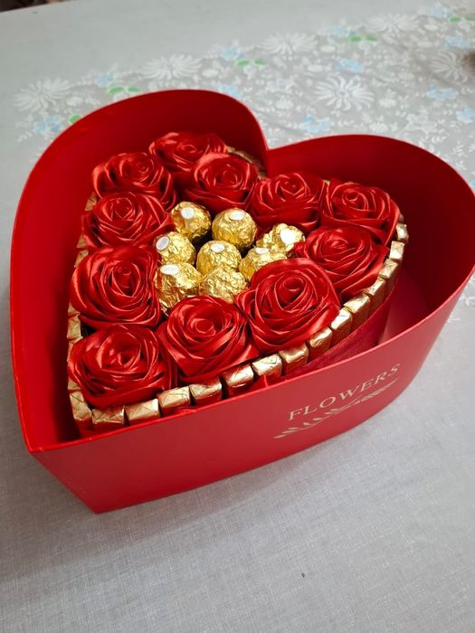 Букет из атласных  лент