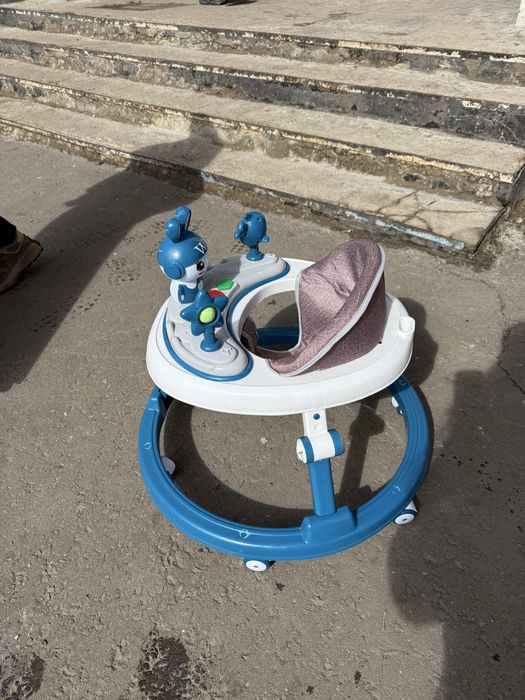 Продам ходунки детские