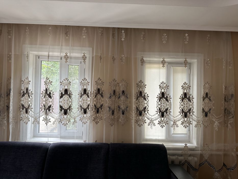 Шторы в комнату стильные