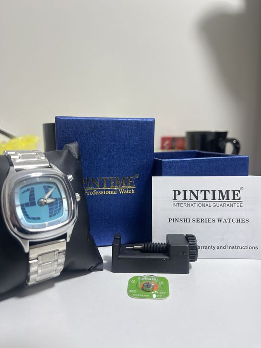 Часы Y2k archive type