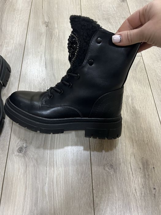 Дамски боти номер 38