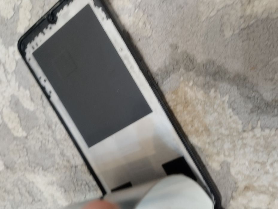 Три телефона REDMI