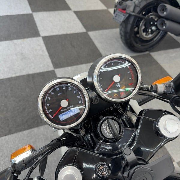 Royal Enfield Motosikl