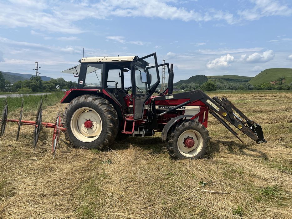 Tractor Case / IHC cu incarcator Joystick 946