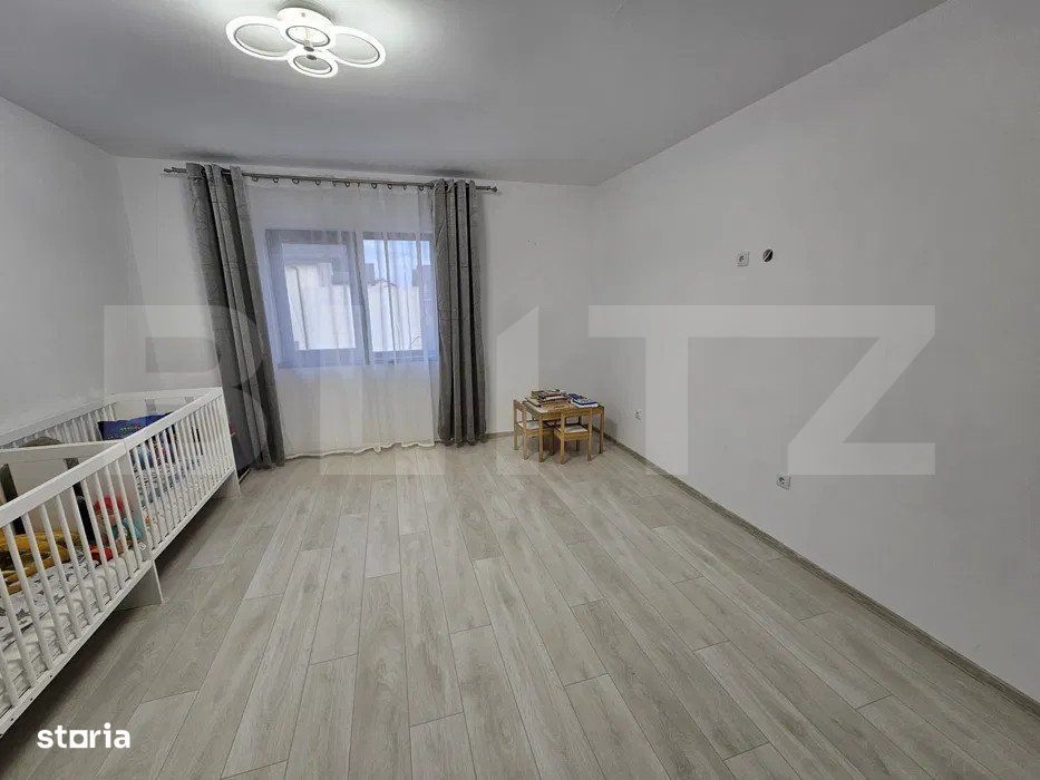 Casa, 180 mp, 5 camere, parcare, curte 260 mp, zona Veteranilor