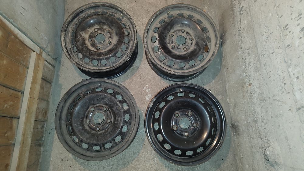 Метални джанти 15 ки от WV passat b5