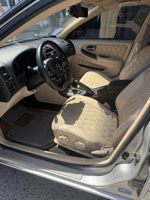 Nissam Maxima 2004