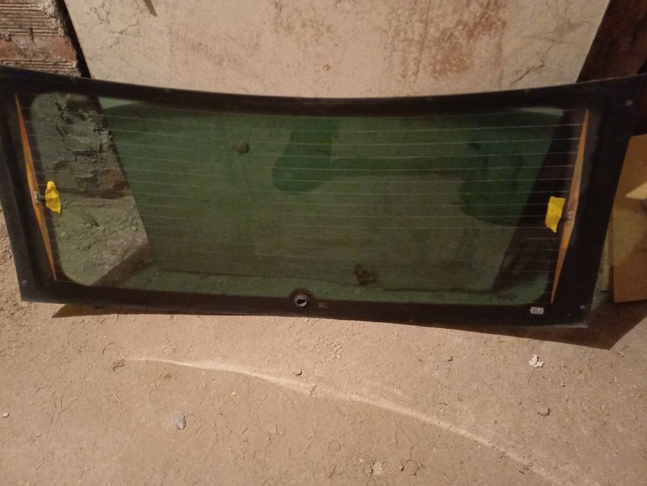 Стъкло пета врата шкода октавия комби 5Е5