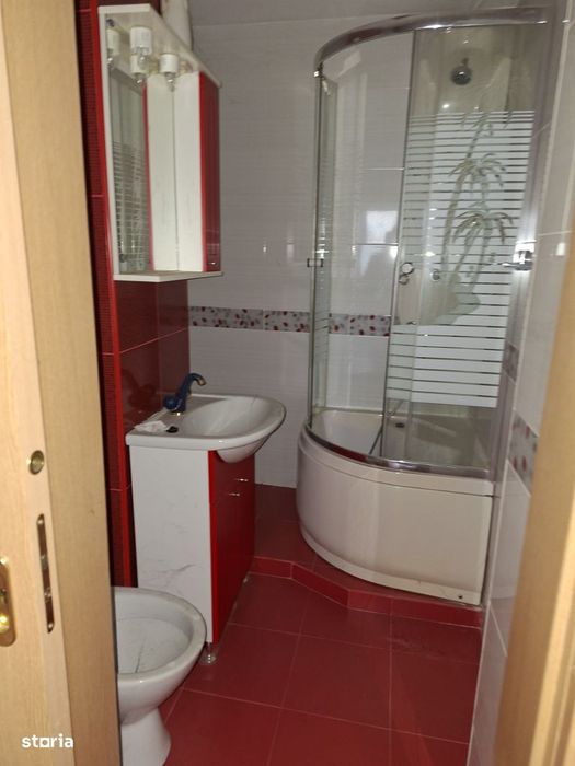 Vanzare apartament 3 camere in Ploiesti zona Vest