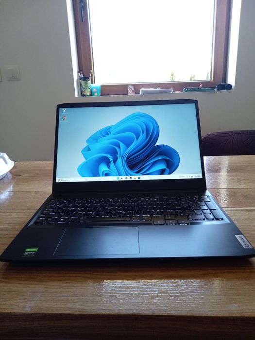 Vând Lenovo ideapadgaming