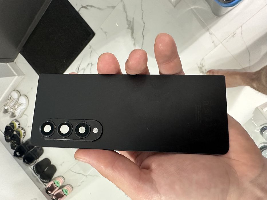 Vand capac samsung z fold 4 original impecabil
