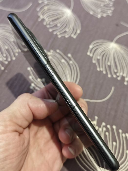 Смартфон OnePlus 12R 16 ГБ/256 ГБ черный