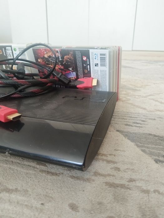 Продаю PS3 Super slim