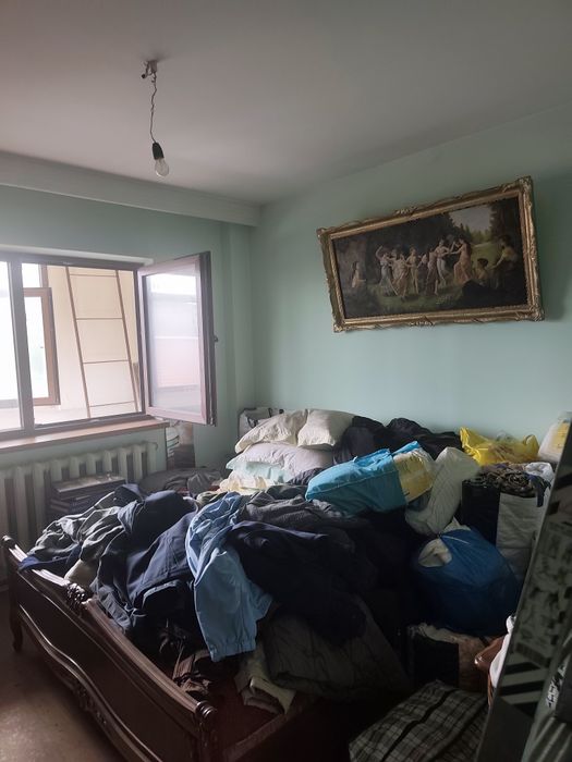 PF apart 2 cam sos Nicolina secția 6 poliție