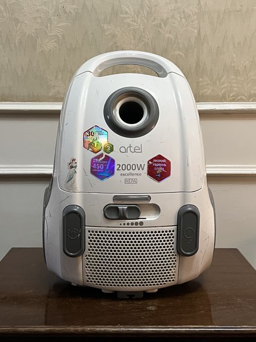 Пылесос Artel VCB0120