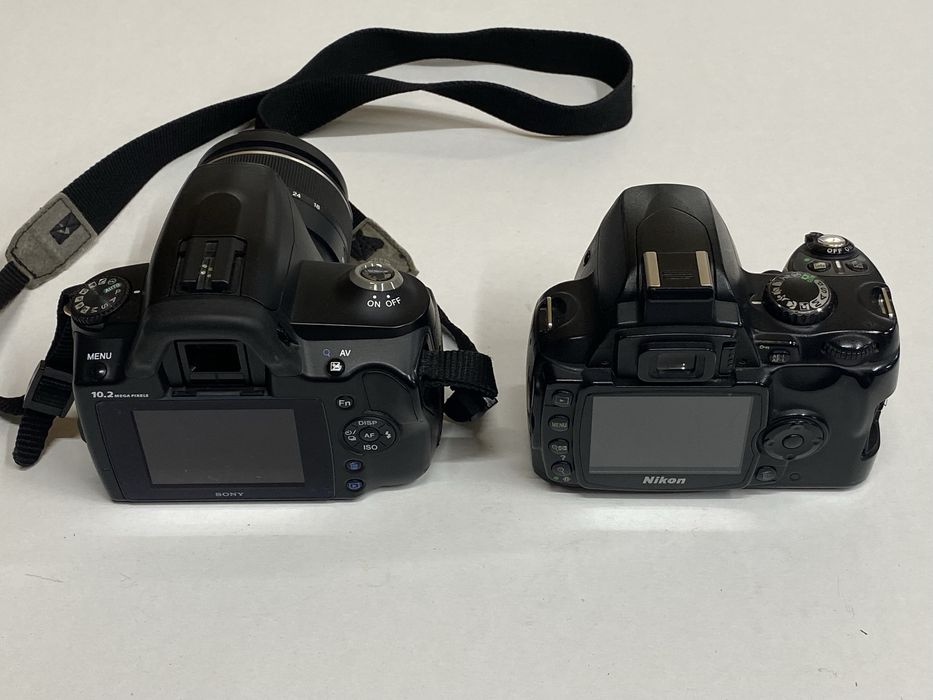 Aparat foto Dslr Sony a 230-10.2 Mpx/ Nikon D 40