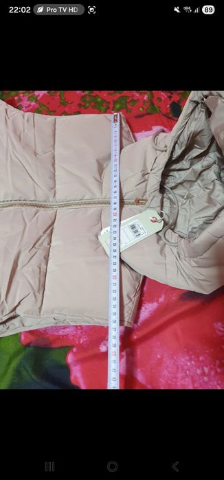 Vesta lunga cu gluga