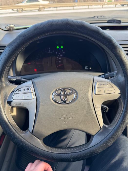 Продам Тойота Camry 40
