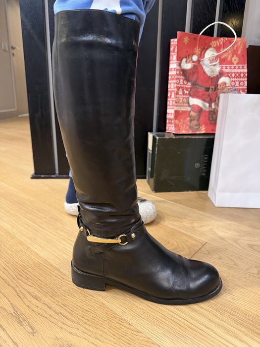 Продам кожанные сапоги