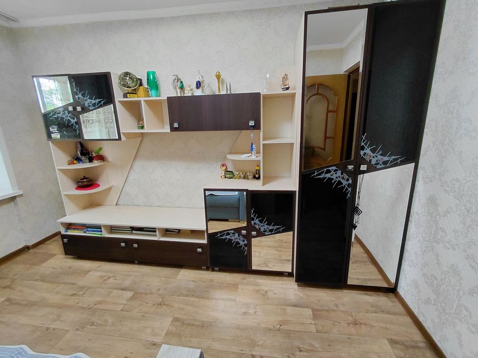 Продам белорусскую стенку