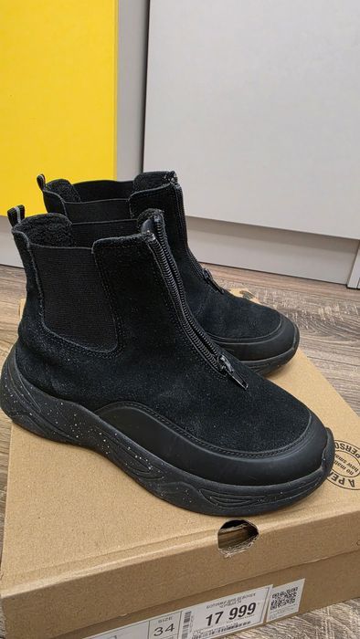Продам обувь на девочку