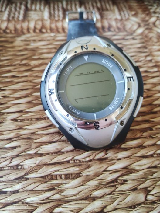 Мултиспорт часовник  MERCEDES BENZ