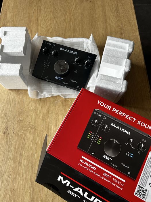 Професионален комплект за запис – RØDE NT1 + M-Audio AIR 192|4