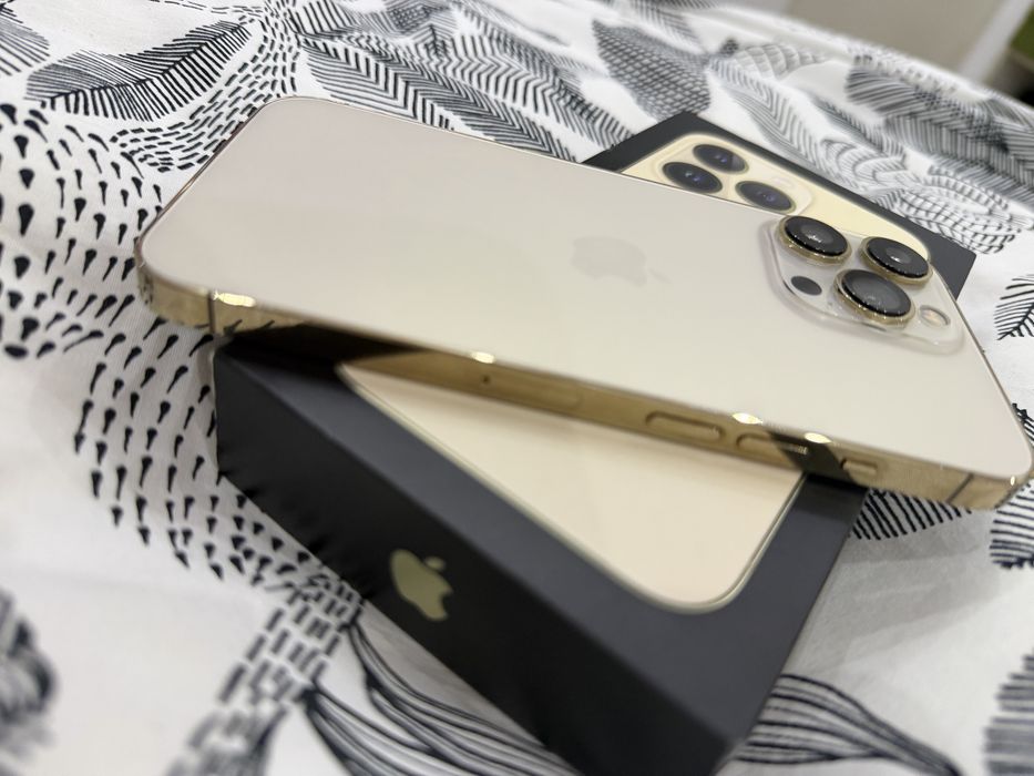 Iphone 13 pro gold