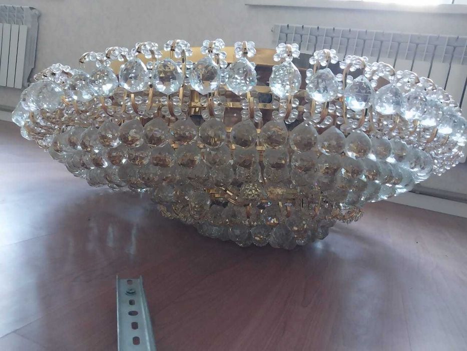 Б/у люстры состояние хорошие