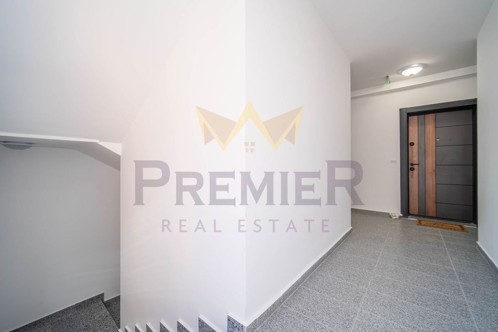Продава се Тристаен апартамент в Варна, Възраждане 3 - 89 кв.м за 2012 €/кв.м - Снимка #10