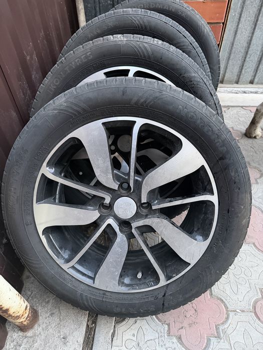 Продам диски с резиной