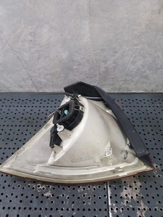 Stop tripla lampa dreapta aripa vw golf 5 1k 1k6945096n