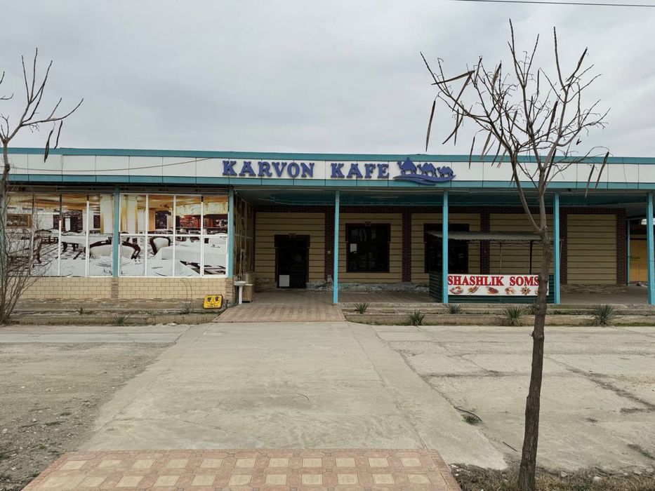 Choyxona va avtotexxizmatlari sotiladi