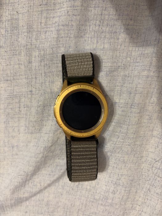 Часы Galaxy Watch