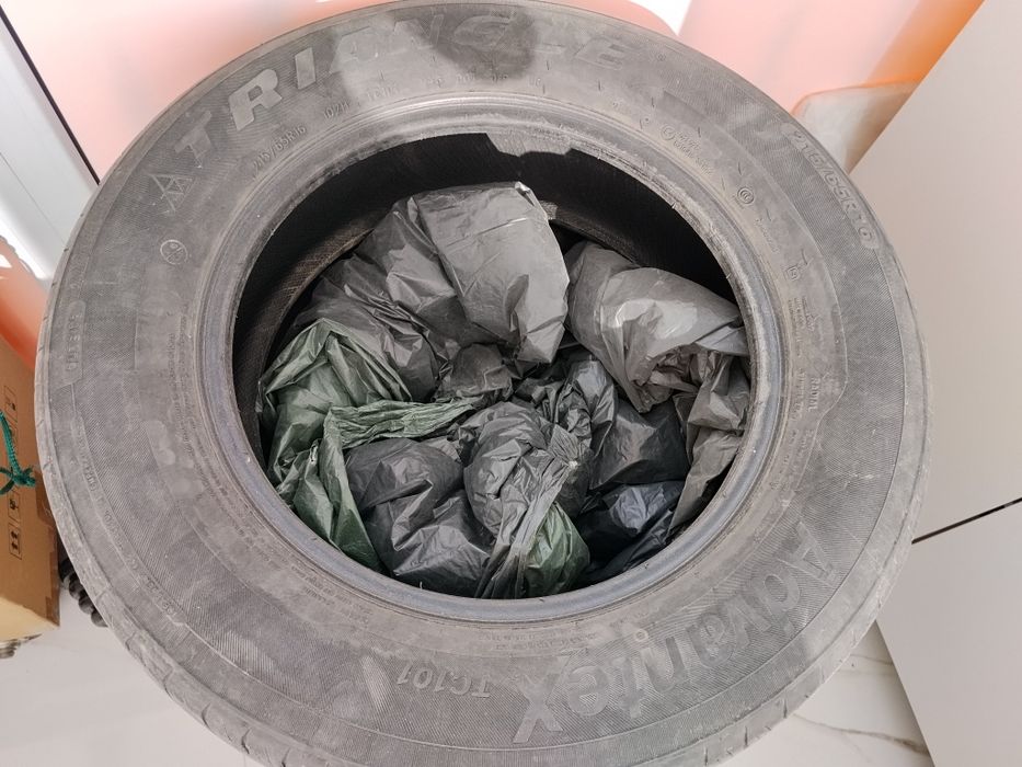 Покрышки 215/65/16