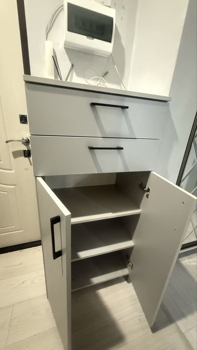 Обувница в отличном состоянии