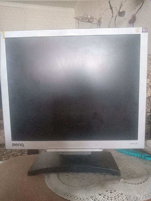 Мониторы 19 дюймов