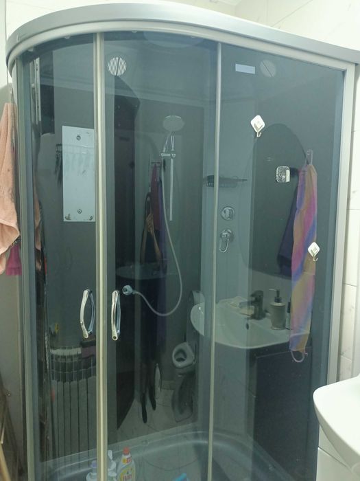 Продам душевую кабину. Цена 160000